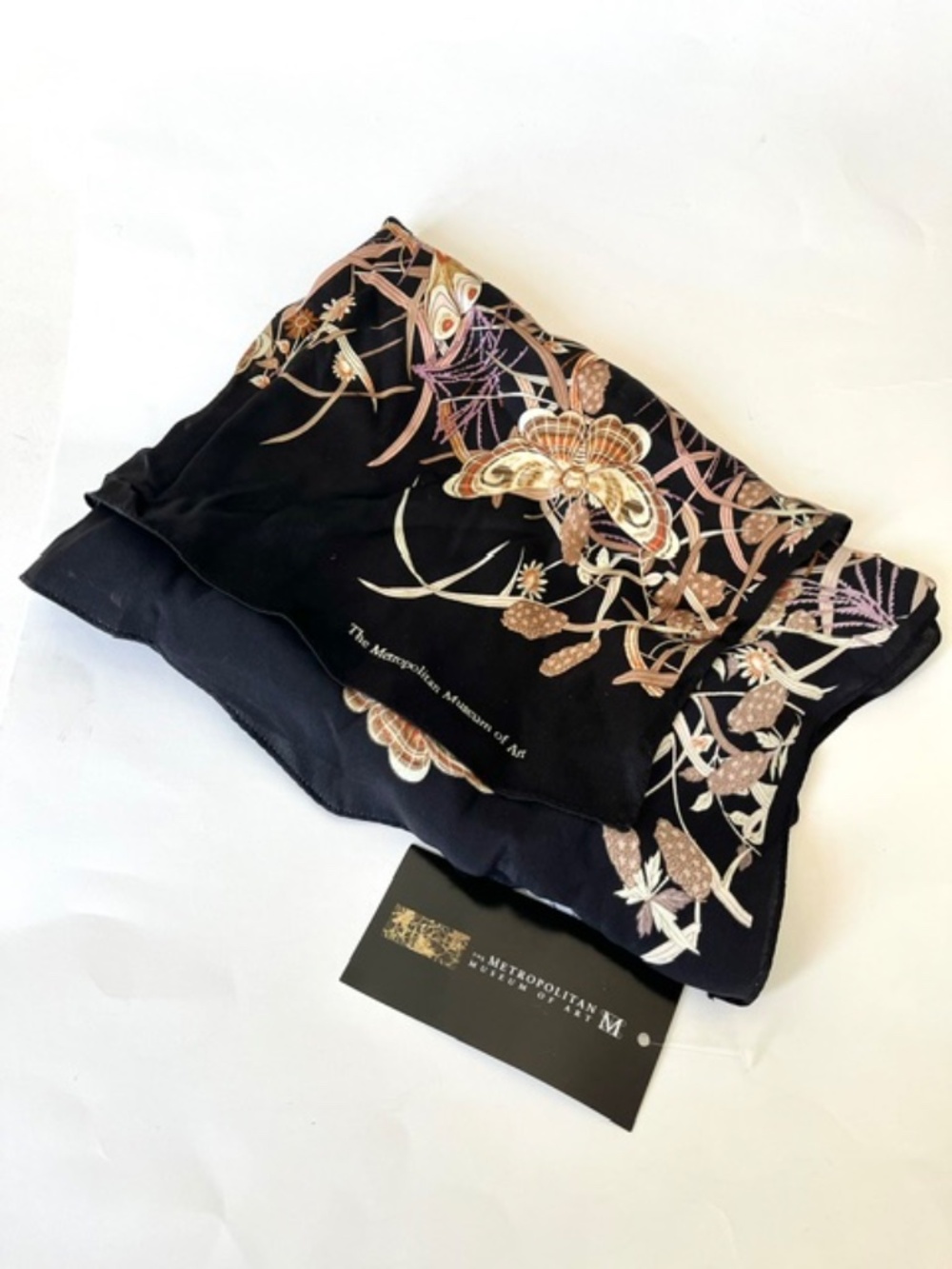 SILK SCARF Metropolitan Museum of Art Oriental Butterflies Moths Insects NWT